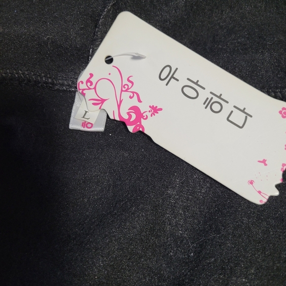 NWT Skull Hoodie, Black zip up‎ - Picture 7 of 8